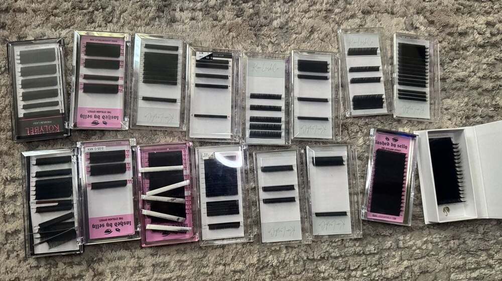 16  Professional Eyelash Extension Assortment Mix